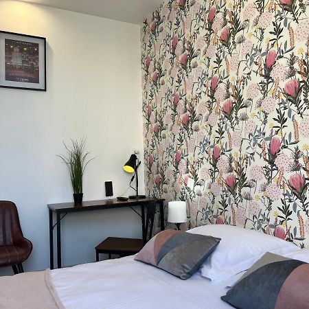 Hotel Tulty Тур Екстериор снимка