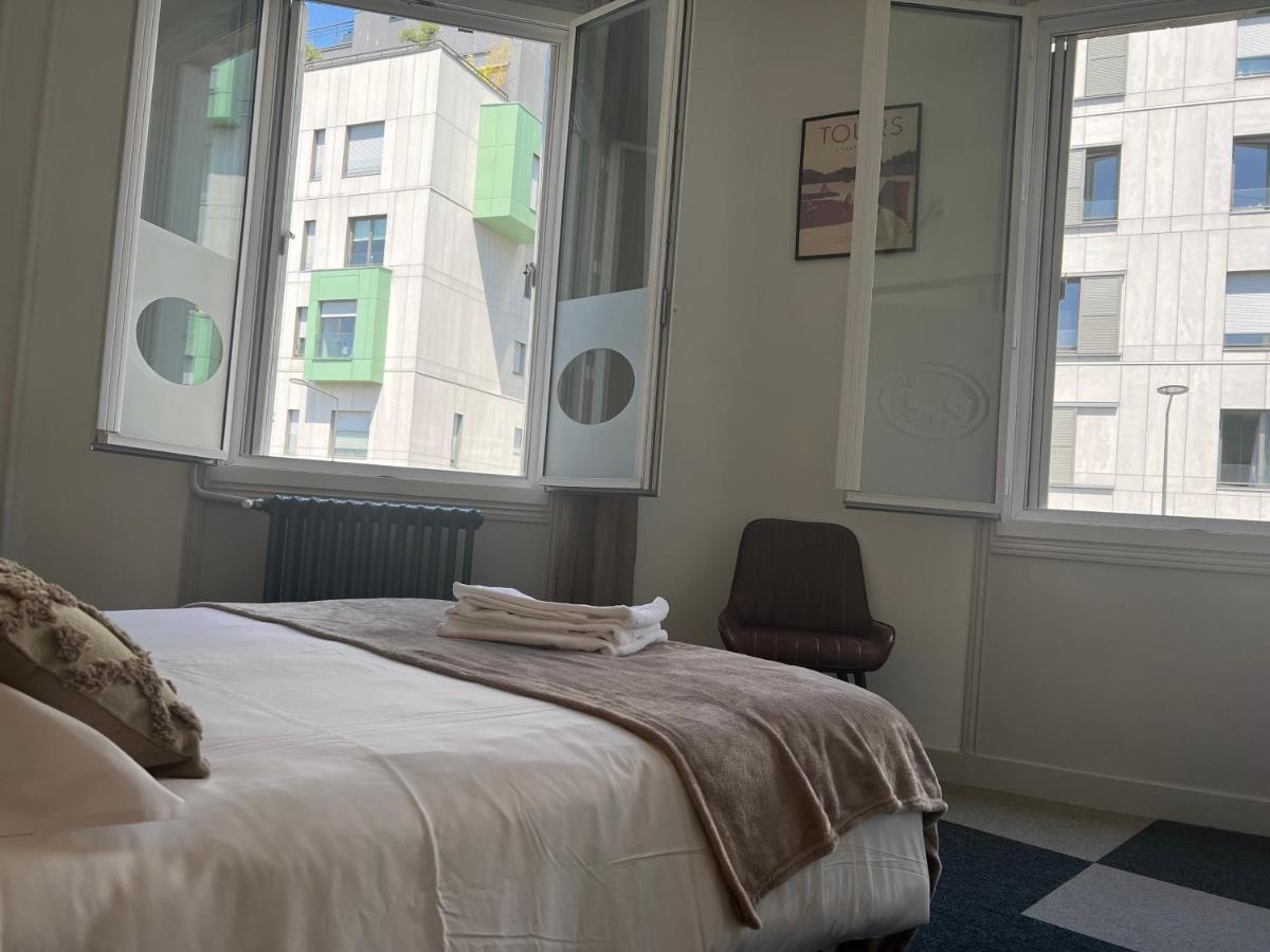Hotel Tulty Тур Екстериор снимка