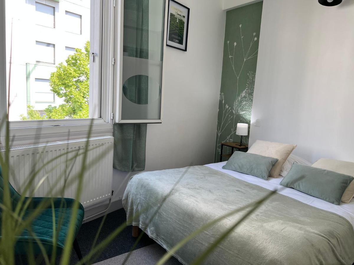 Hotel Tulty Тур Екстериор снимка