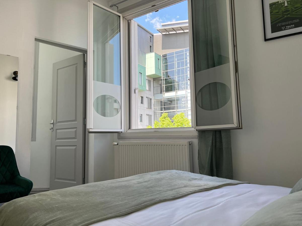 Hotel Tulty Тур Екстериор снимка