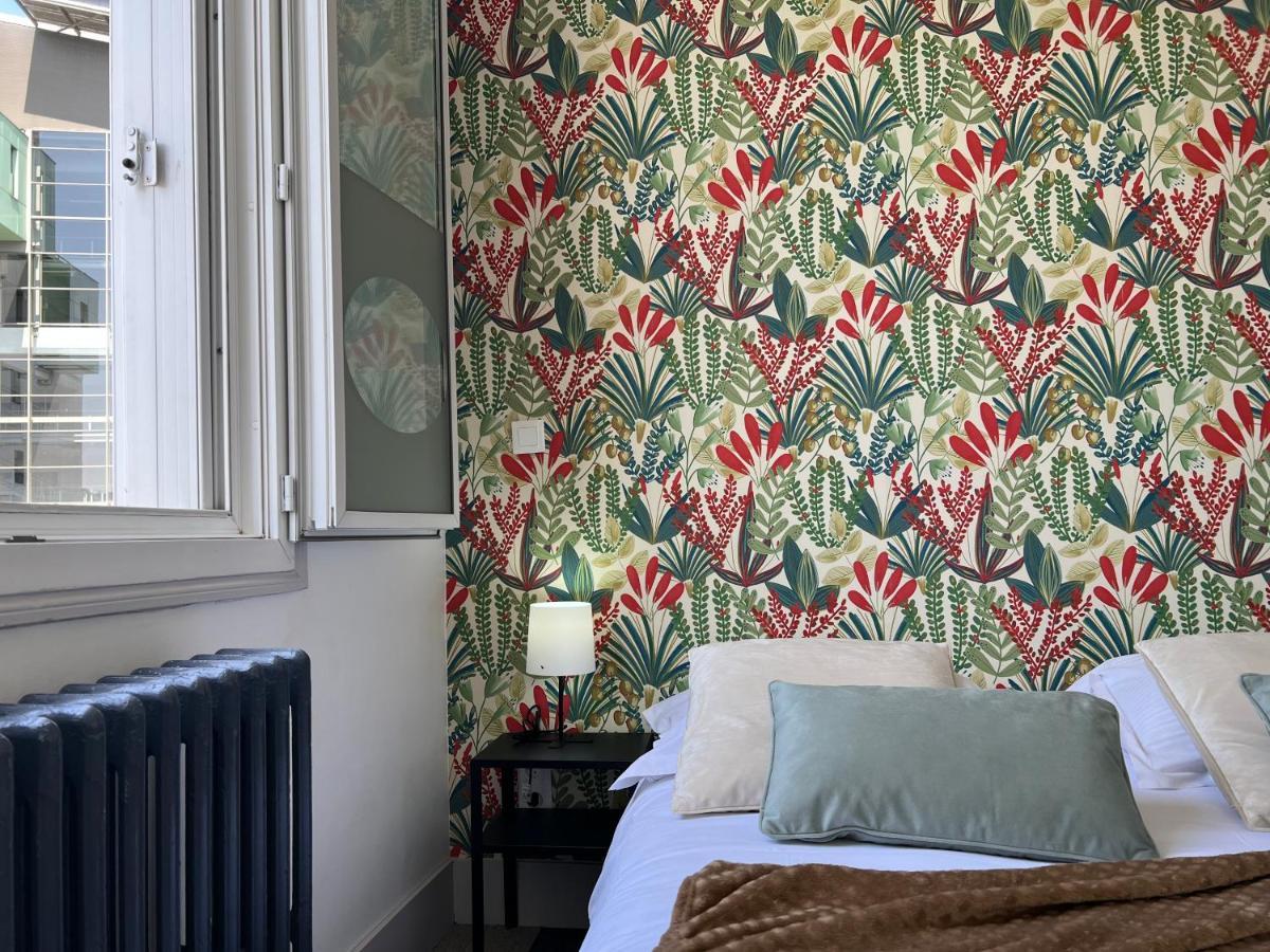 Hotel Tulty Тур Екстериор снимка