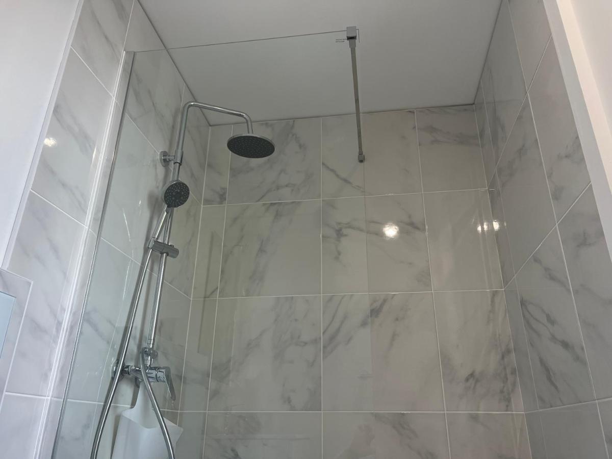 Hotel Tulty Тур Екстериор снимка